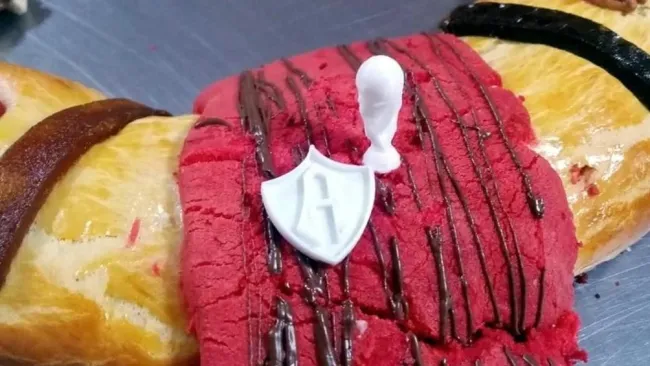 Rosca de Reyes en honor al campeonato del Atlas