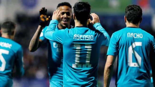 Jugadores del Real Madrid en festejo