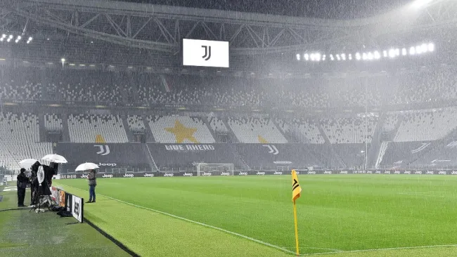 Dentro del Estadio Juventus 