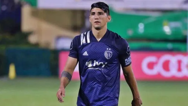 Pulido en un partido con el Kansas