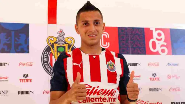 Alvarado podrá ser tomado en cuenta para el partido contra Tuzos