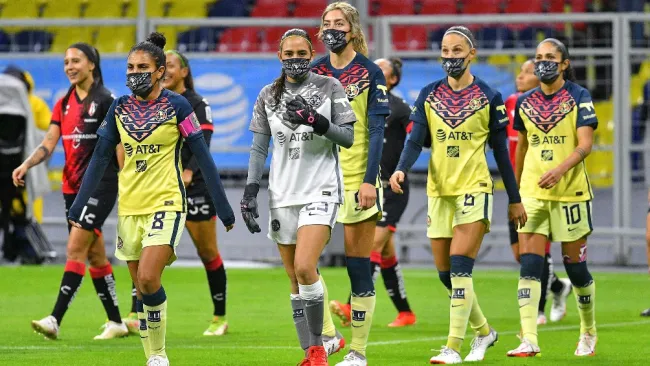 Jugadoras de América previo a partido