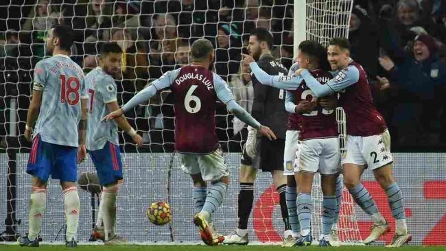 Aston Villa y Manchester United empataron 