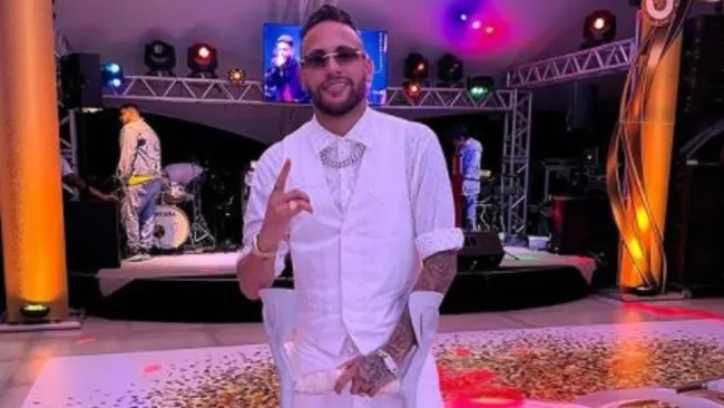 Neymar publicó su primera foto junto a su novia Bruna Biancardi