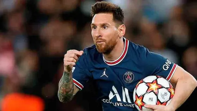 Messi en un partido con el PSG