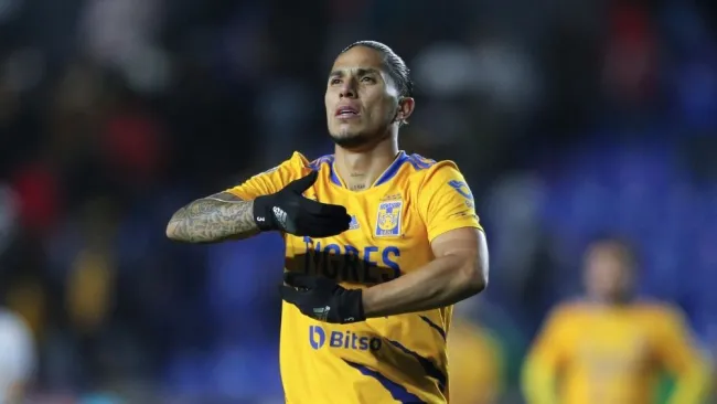 Salcedo durante un partido