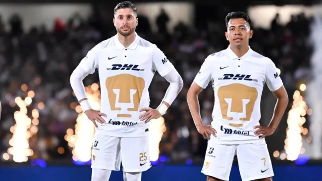 Arturo Ortiz y Sebastián Saucedo previo a un partido