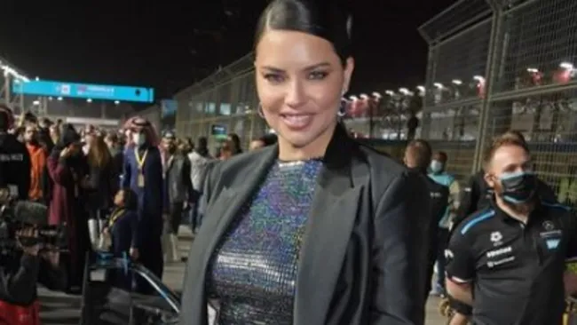 Adriana Lima en el World Championship de Arabia Saudita