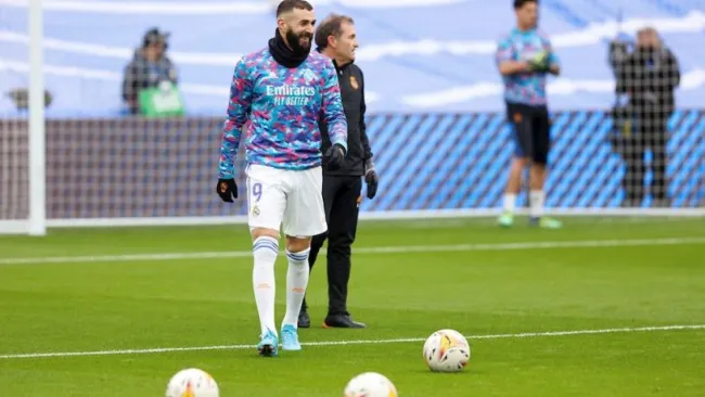 Benzema, durante una práctica Merengue