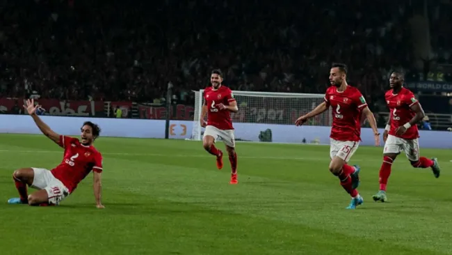 Jugadores del Al-Ahly festejando gol ante Monterrey