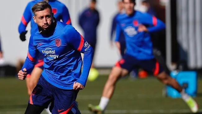 Héctor Herrera en entrenamiento con el Atlético de Madrid
