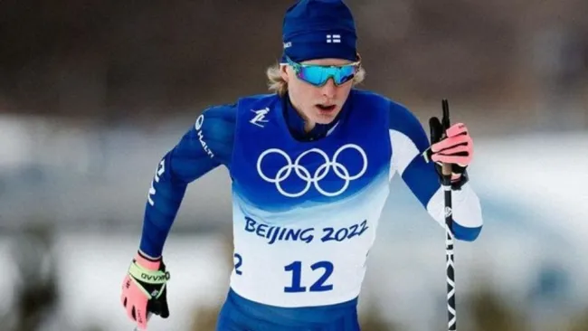 Remi Lindholm durante la competencia