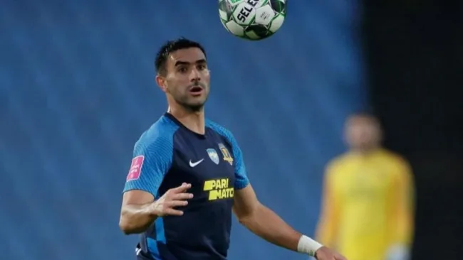 Francisco Di Franco en juego con Dnipró