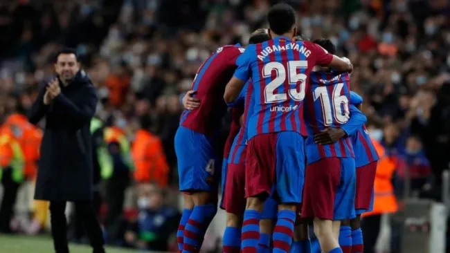 Jugadores del Barcelona festejando 