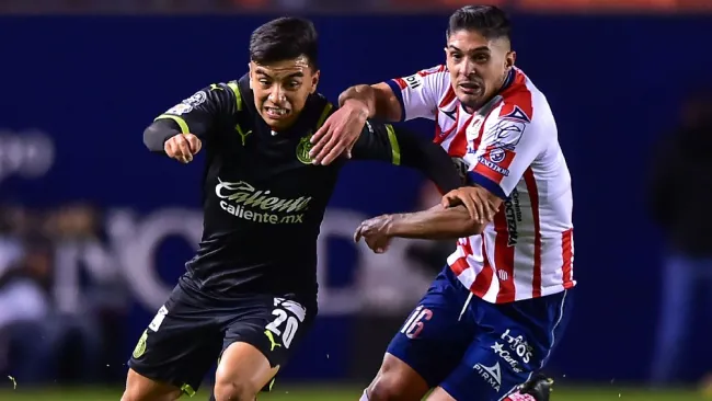 Fernando Beltrán (Chivas) vs Javier Güémez (San Luis)