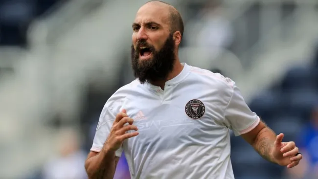 Gonzalo Higuaín en un partido con el Inter de Miami 