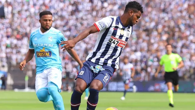 Video: Guardaron minuto de silencio en juego de Perú por lo sucedido en La Corregidora