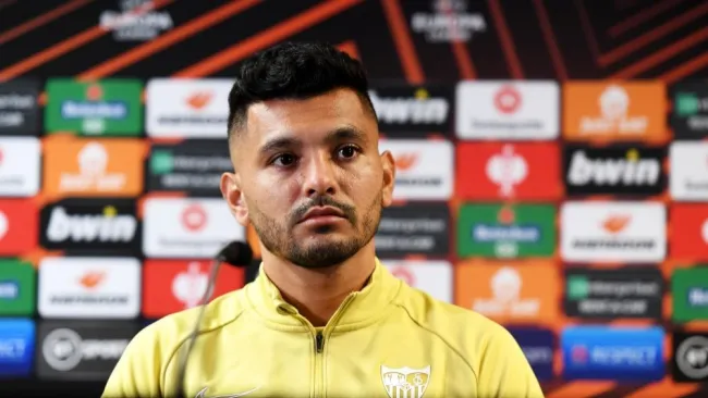 Tecatito Corona en conferencia de prensa