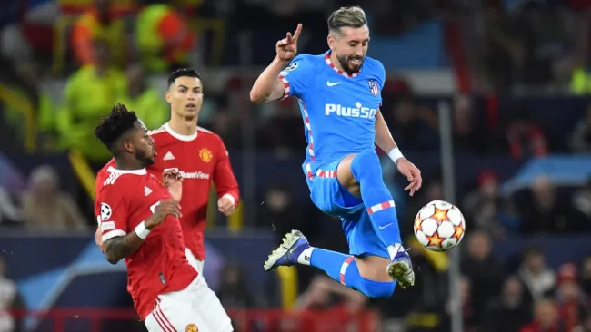 Héctor Herrera fue elogiado por la prensa española tras triunfo del Atleti ante el United