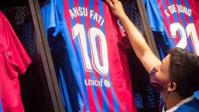 Camiseta del Barcelona con las siglas de Unicef 