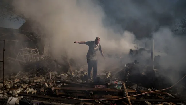 Daños tras bombardeos de Rusia a Ucrania