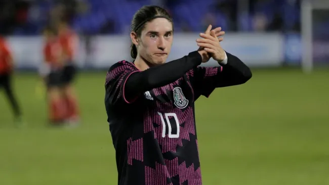 Marcelo Flores un un partido con la Selección Mexicana 