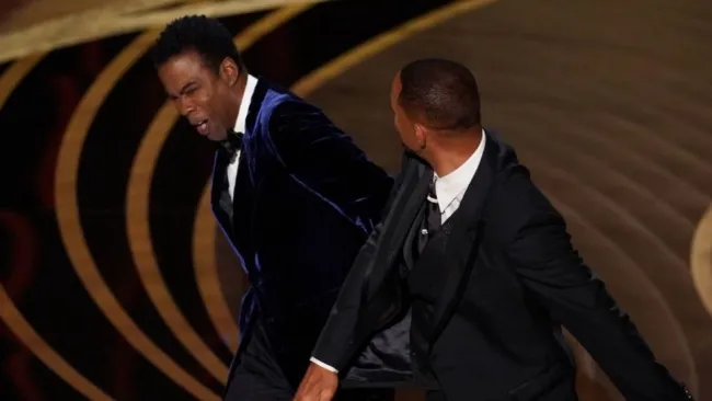 Will Smith abofeteando a Chris Rock