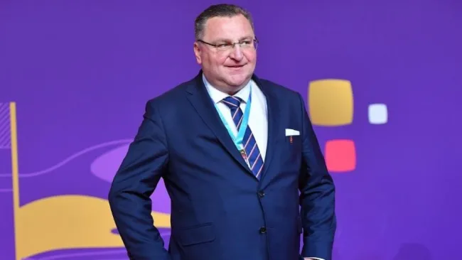 Czeslaw Michniewicz previo al sorteo