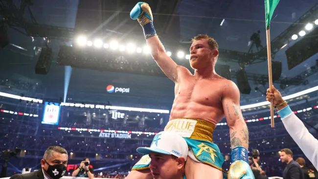 Canelo Álvares tras ganar una pelea 