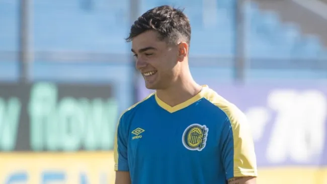 Luca Martínez en un entrenamiento con Rosario Central