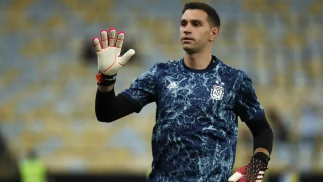 Dibu Martínez con Argentina