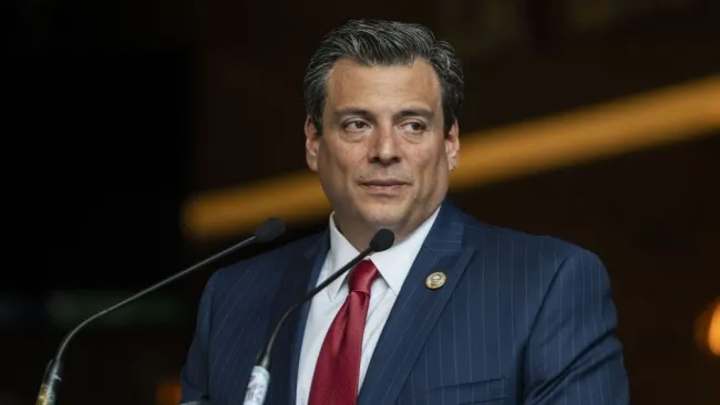 Sulaimán durante un evento 