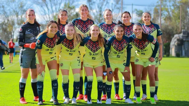 Jugadoras del América previo a partido de la Liga MX Femenil