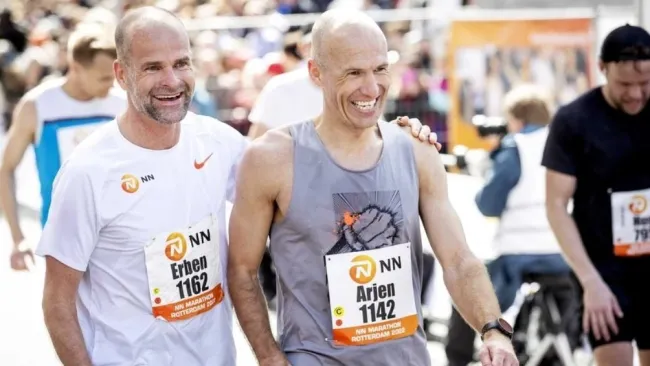 Arjen Robben corrió el maratón de Rotterdam