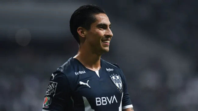 Erick Aguirre en un partido con Rayados 