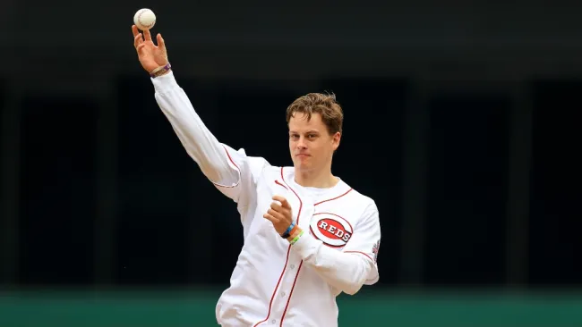 Joe Burrow lanzó la primera bola de los Cincinnati Reds 