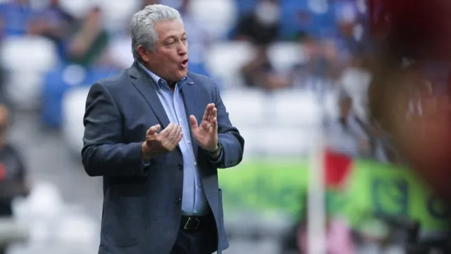 Vucetich en un partido con Monterrey