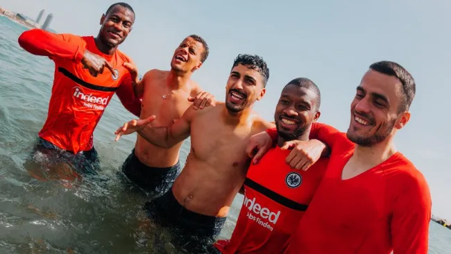 Jugadores del Eintracht Frankfurt en Barcelona
