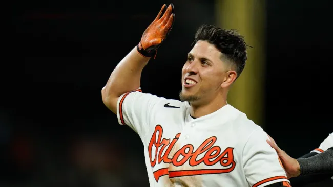 Ramón Urías: Pasaporte al mexicano en extrainnings dio la victoria a Orioles sobre Yankees