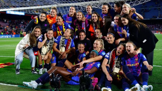 Jugadoras del Barcelona en festejo