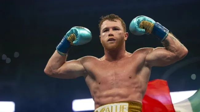 Canelo Álvarez después de una pelea