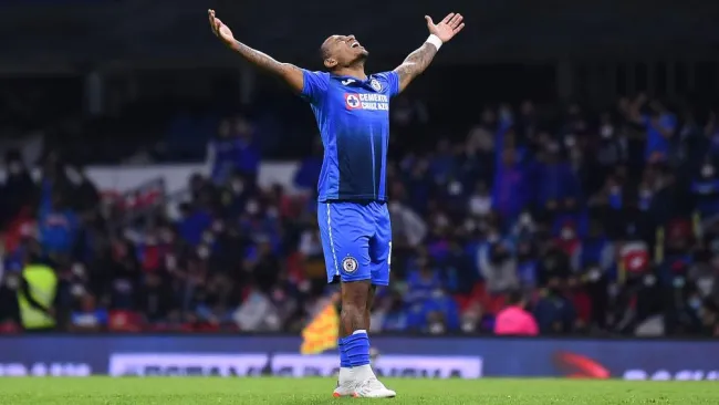 Romulo Otero, mediocampista de Cruz Azul