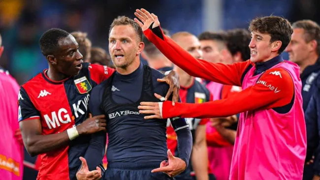 Jugadores del Genoa celebrando la victoria sobre la Juventus