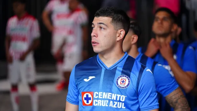 Erik Lira previo a un partido con Cruz Azul