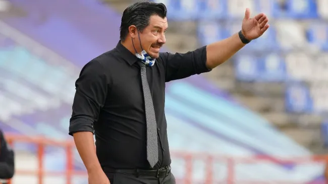 Juan Carlos Cacho, entrenador de las Tuzas del Pachuca