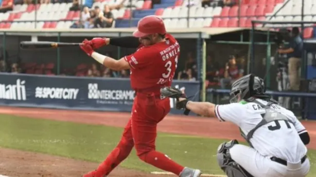 Diablos Rojos: Igualó la Serie ante Sultanes con dos cuadrangulares de Julián Ornelas
