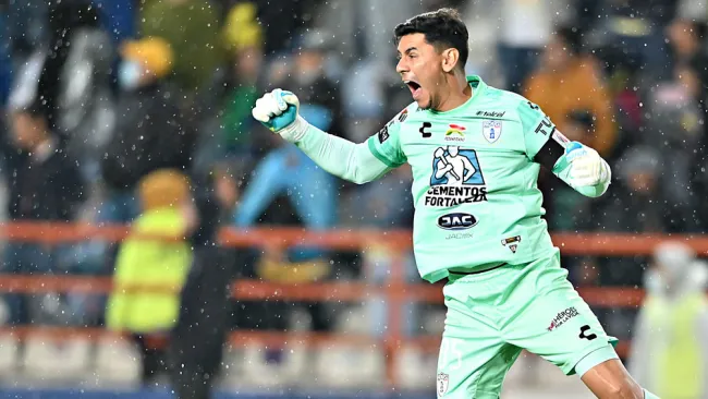 Ustari, en festejo de gol