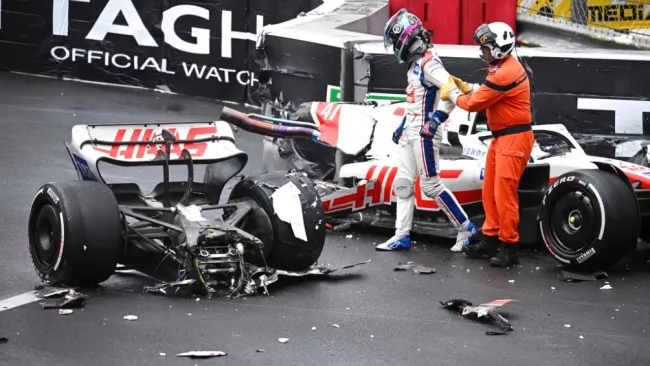 Mick Schumacher tras el accidente en el GP de Mónaco