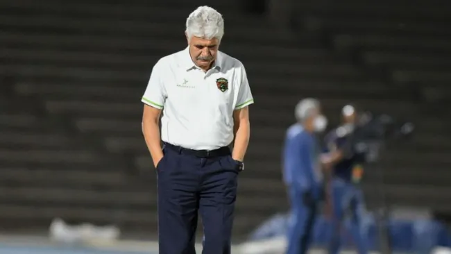 Tuca Ferretti durante un partido de Juárez FC