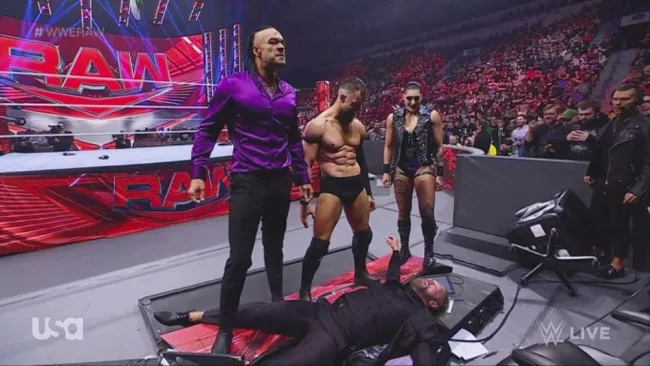 La nueva facción quedará con Finn Balor al frente